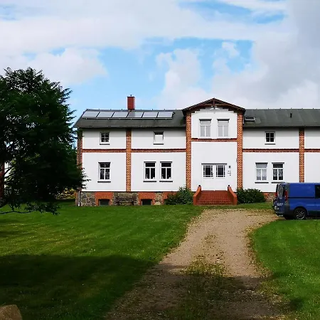 Landhaus Schierbecker Fewo 3 * Steffenshagen