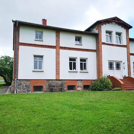 公寓 Landhaus Schierbecker Fewo 3 *